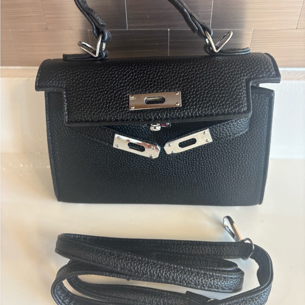 Elegant Black Leather Handbag Fits A 12 Pro Max